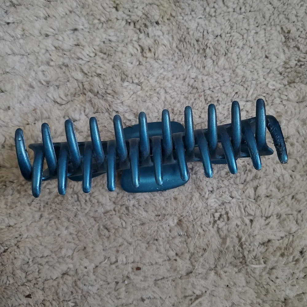 XL Blue Hair Claw Clip - Picture 5 of 6